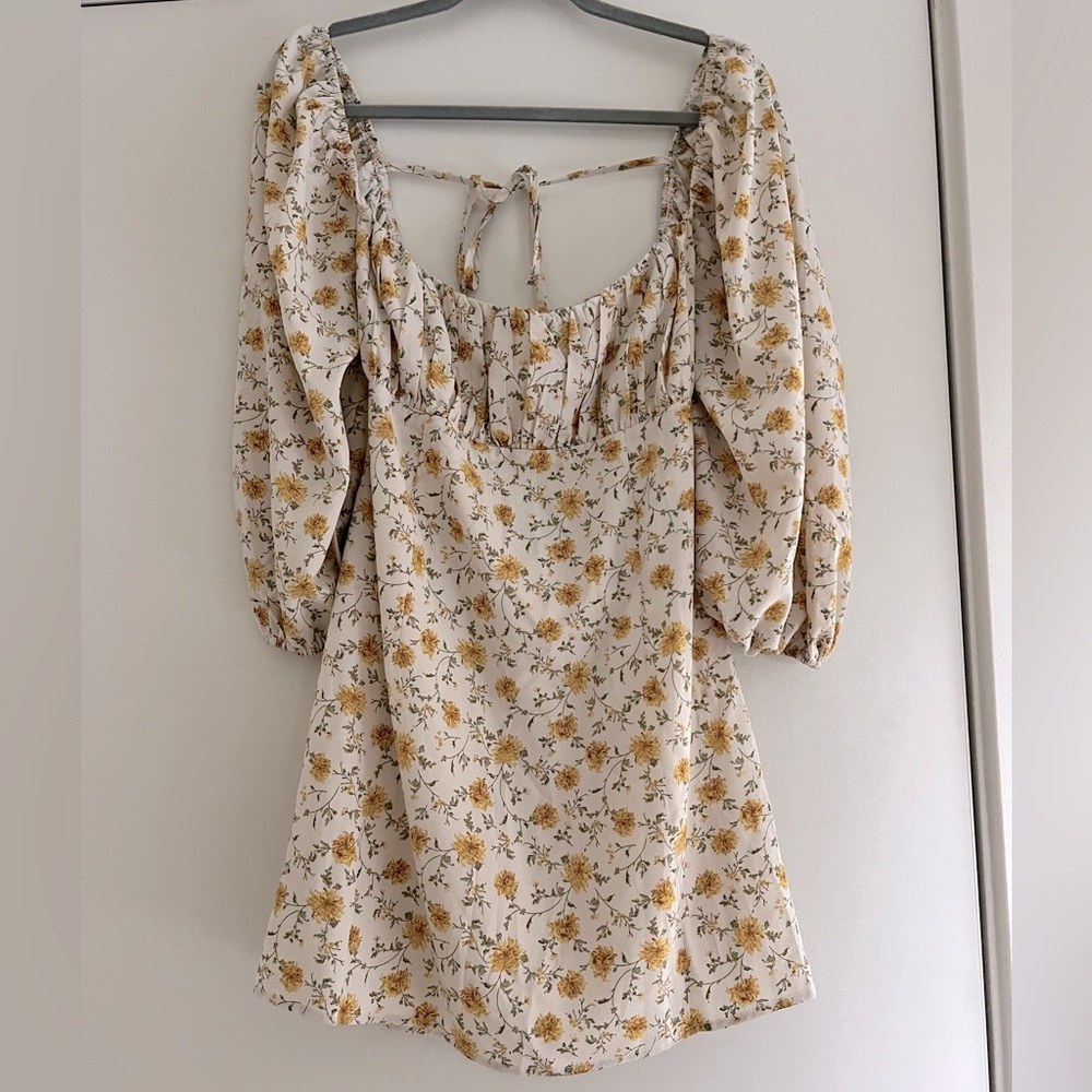 *BRAND NEW* Floral Mimi Dress with Half Sleeves